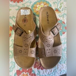 Flexus Women's Tan Cut-Out Sandals